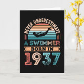 Schwimmer geboren 1937 90. Geburtstag Karte (Gelbe Blume)