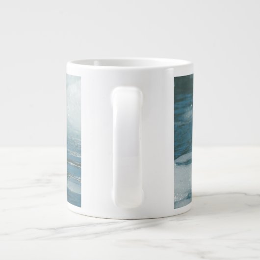 Schwimmer Jumbo-Tasse (Rückseite)