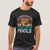 Schwimmer schwimmen Joke Retro Großmutter Pisse in T-Shirt (Vorderseite)