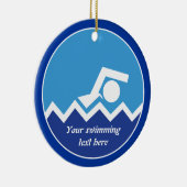 Schwimmgeschenke, Schwimmer auf einem blauen Kreis Keramik Ornament (Rechts)