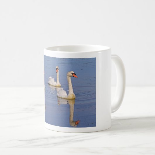 Schwimmschwäne Kaffeetasse (VorderseiteRechts)