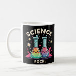 Science Rocks Kawaii Chemie Beakers Kaffeetasse<br><div class="desc">Dieses niedliche und farbenfrohe Design verfügt über zwei Kawaii-Becher mit lächelnden Gesichtern. Die Becher sind mit farbenfrohen Flüssigkeiten und Blasen gefüllt, und im Hintergrund gibt es auch einige Blume und Sterne. Der Text "Science Rocks" ist in großen Buchstaben am oberen Ende des Designs gedruckt. Dieses Design ist perfekt für alle,...</div>