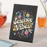 Science Vibes Groovy Erster Tag der Rückkehr zur S Sockelschild<br><div class="desc">Science Vibes Retro Erster Tag zurück zur Schule Groovy Lehrer</div>
