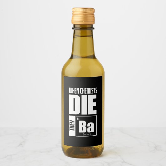 Scientist Gift | Lovely Chemistry Weinetikett (Vorderseite)