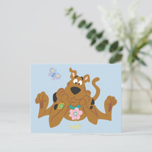 Scooby-Doo Admiring-Blume Postkarte (Stehend Vorderseite)
