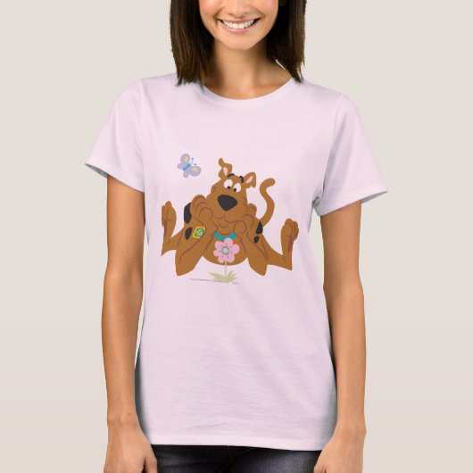 Scooby-Doo Admiring-Blume T-Shirt (Vorderseite)