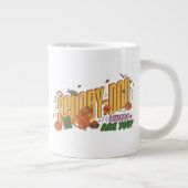 Scooby-Doo Halloween Snack Logo Jumbo-Tasse (Rechts)