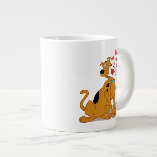 Scooby-Doo - Holding Valentine Envelope Jumbo-Tasse (Vorderseite Rechts)