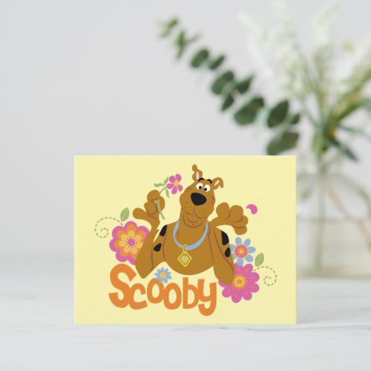 Scooby-Doo in Blume Postkarte (Stehend Vorderseite)