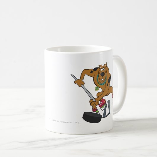 Scooby-Doo Playing Hockey Kaffeetasse (VorderseiteRechts)