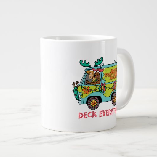 Scooby-Doo & Shaggy In The Holiday Mystery Machine Jumbo-Tasse (Vorderseite Rechts)