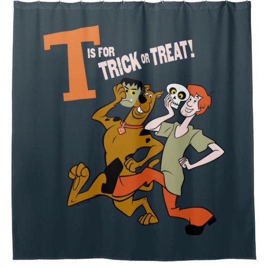 Scooby-Doo | T ist für Trick oder Treat Duschvorhang (Vorderseite)
