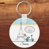Scooter fahren vorbei am Eiffelturm Paris Frankrei Schlüsselanhänger (Vorderseite)