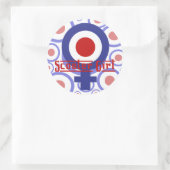Scooter-Girl-Design auf Ziel-Hintergrund Runder Aufkleber (Tasche)