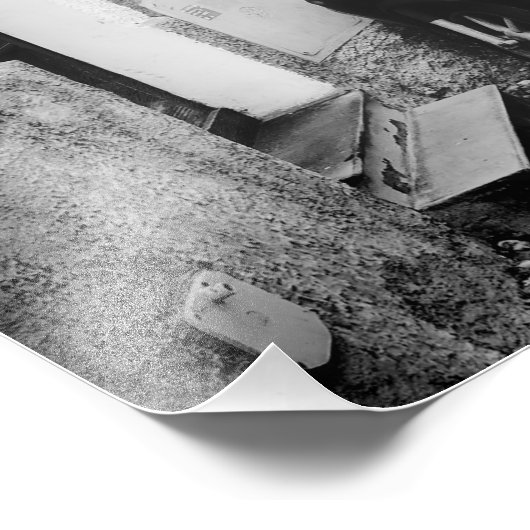 Scooter in einer Straße in Italien in Schwarz-Weiß Fotodruck (Ecke)