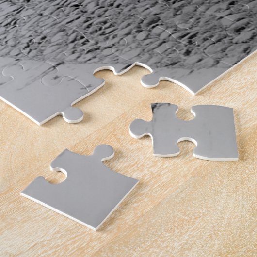 Scooter in einer Straße in Italien in Schwarz-Weiß Puzzle (Seite)