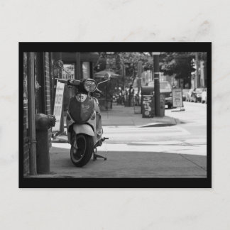 Scooter South Street BW Postkarte
