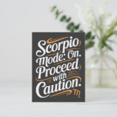 Scorpio-Modus: Ein. Fahren Sie mit Vorsicht funny Postkarte (Stehend Vorderseite)