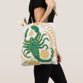 Scorpio Zeichen des Zodiaks auf Tasche (Von Nahem)