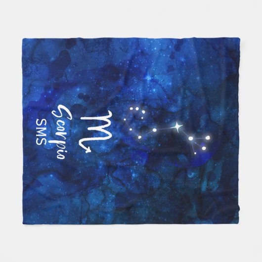 Scorpio Zodiac Constellation Blue Galaxy Monogramm Fleecedecke (Vorderseite (Horizontal))