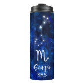 Scorpio Zodiac Constellation Blue Galaxy Monogramm Thermosbecher (Vorderseite)