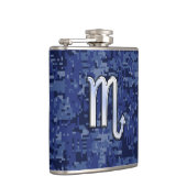 Scorpio Zodiac Sign auf Navy Blue Camouflage Dekor Flachmann (Rechts)