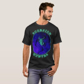 Scorpion Hunter Arachnids Night Watch Design T-Shirt (Vorne ganz)