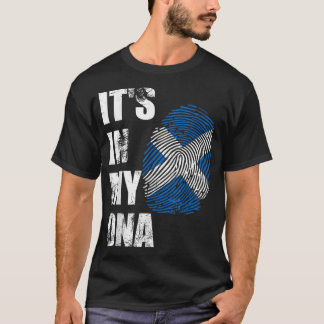 SCOTLAND, ES IST IN MEINER DNA SCOTTISH FLAG DISTR T-Shirt