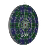 Scott Kariert mit Celtic Knot Dart Board Dartscheibe (Vorderseite Links)