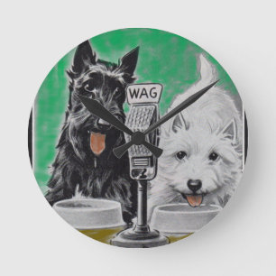 Scottie dogs Blackie and Whitie on the radio Runde Wanduhr