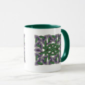 Scottish Celtic Knot Painting in Lila und grün Tasse (VorderseiteRechts)