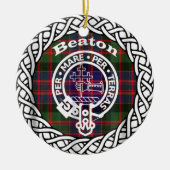 Scottish Clan Beaton Tartan und Wappen Keramik Ornament (Vorne)