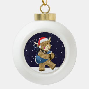 Scottish Highland Cow Christmas Piper Keramik Kugel-Ornament
