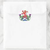 Scottish Lion Rampant mit Salreifen und Thistles Runder Aufkleber (Tasche)