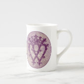 Scottish Luckenbooth lila keltischer Knoten Porzellantasse (Rechts)