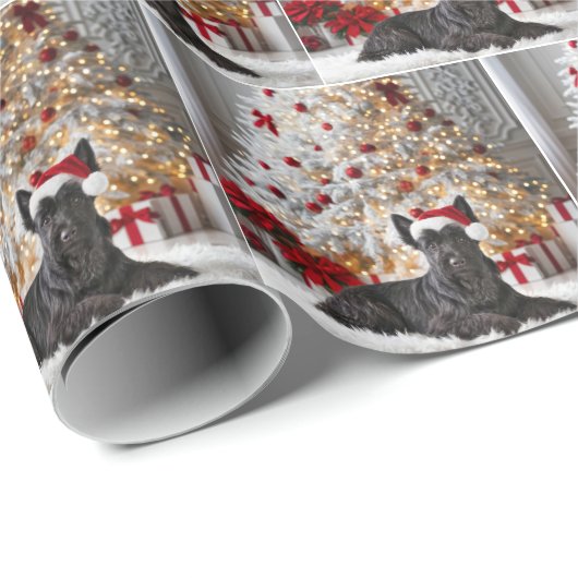 Scottish Terrier By Christmas Tree Geschenkpapier (Rolleneckpunkt)