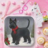 Scottish Terrier Dog in Snow Christmas Pappteller (Party)