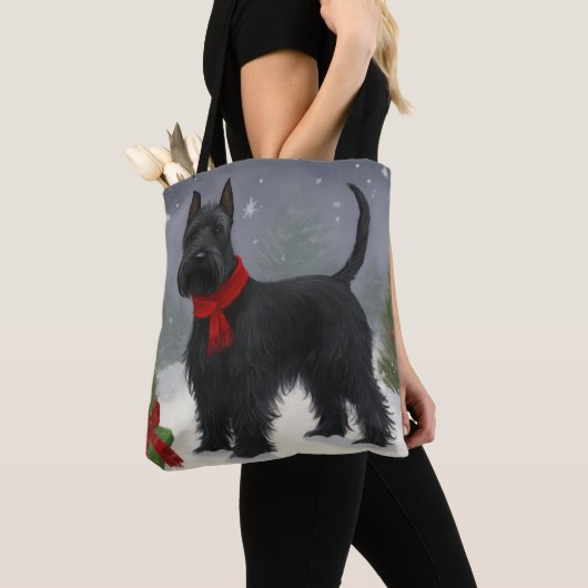 Scottish Terrier Dog in Snow Christmas Tasche (Von Nahem)