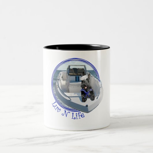 Scottish Terrier on Boat Zweifarbige Tasse (Mittel)