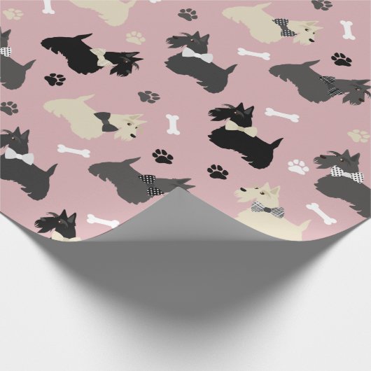 Scottish Terrier Paws and Bones Pink Geschenkpapier (Ecke)