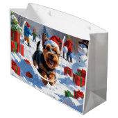 Scottish Terrier Running Snow mit Weihnachtshut Große Geschenktüte (Rückseite Schrägansicht)