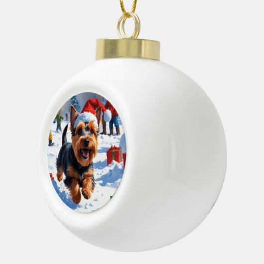Scottish Terrier Running Snow mit Weihnachtshut Keramik Kugel-Ornament (Rechts)
