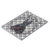 Scottish Terrier über Tartan Notizblock (Linke Seite)