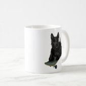 Scottish Terrier und Skateboard Kaffeetasse (VorderseiteRechts)