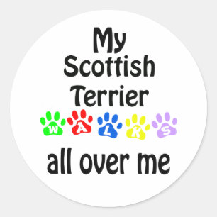 Scottish Terrier Walks Design Runder Aufkleber