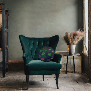 Scottish Thistle on Dark Tartan Custom Monogram Rundes Kissen