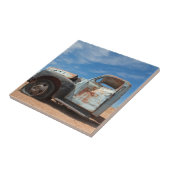 Scrap car in the desert fliese (Seite)