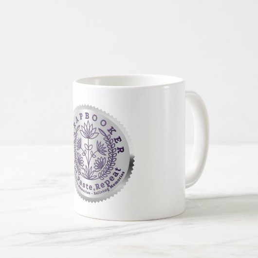 "Scrapbookers "Cut, Paste, Repeat" Kaffeetasse (VorderseiteRechts)