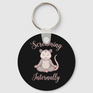 Screaming Internally Funny Meditating Yoga Opossum Schlüsselanhänger