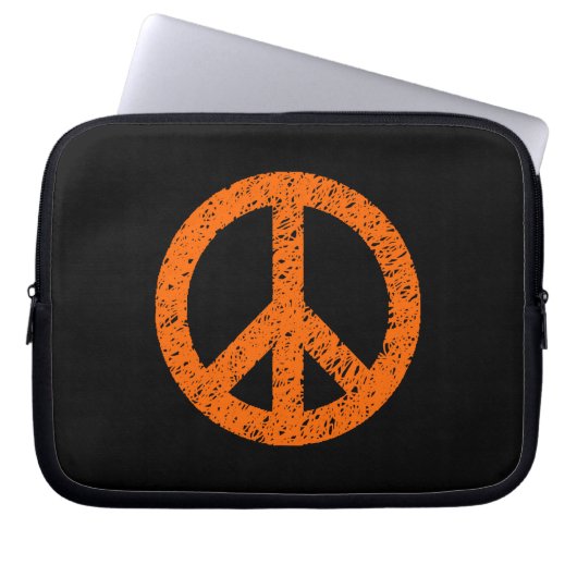 Scribble Stenciled Peace Symbol - Orange on Blk Laptopschutzhülle (Vorderseite)